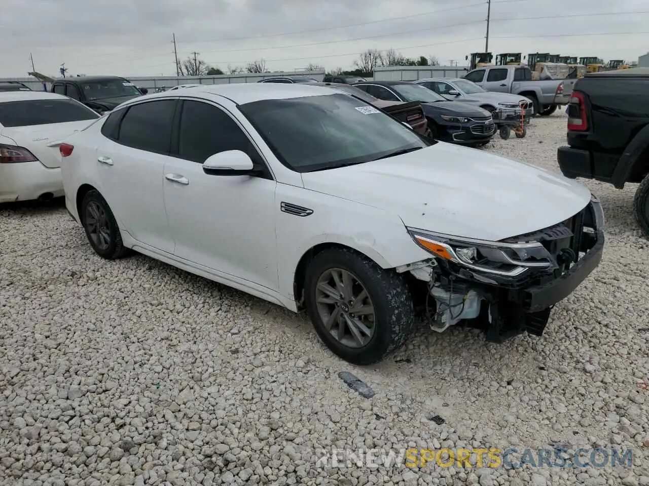 4 fotografías del automóvil dañado 5XXGT4L31KG338530 KIA OPTIMA 2019