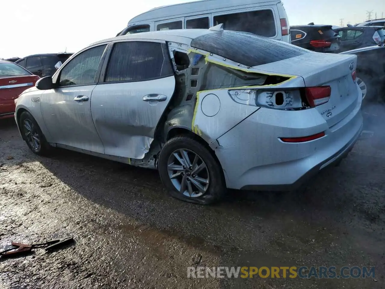 2 fotografías del automóvil dañado 5XXGT4L31KG344103 KIA OPTIMA 2019
