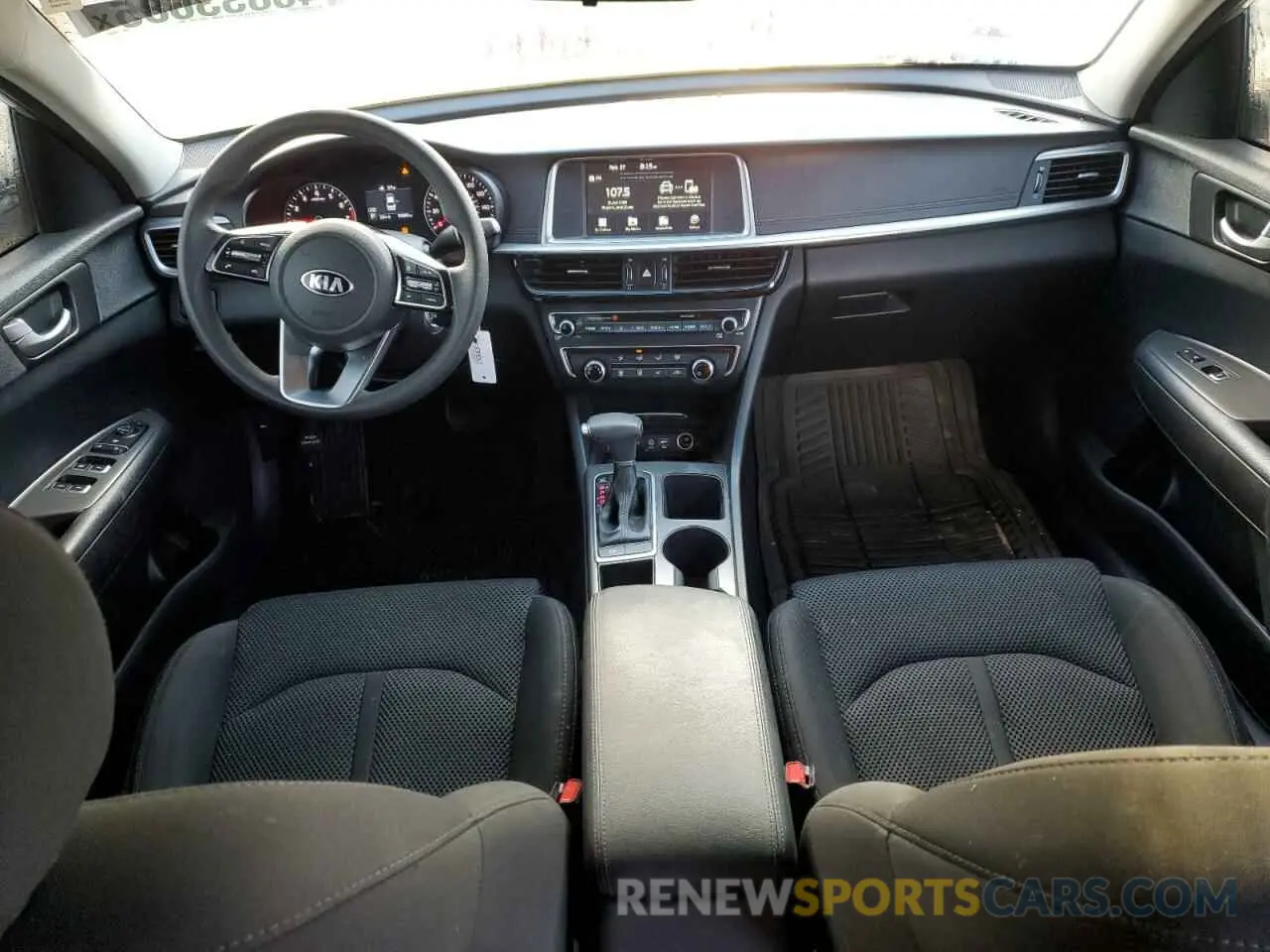 8 fotografías del automóvil dañado 5XXGT4L31KG344103 KIA OPTIMA 2019