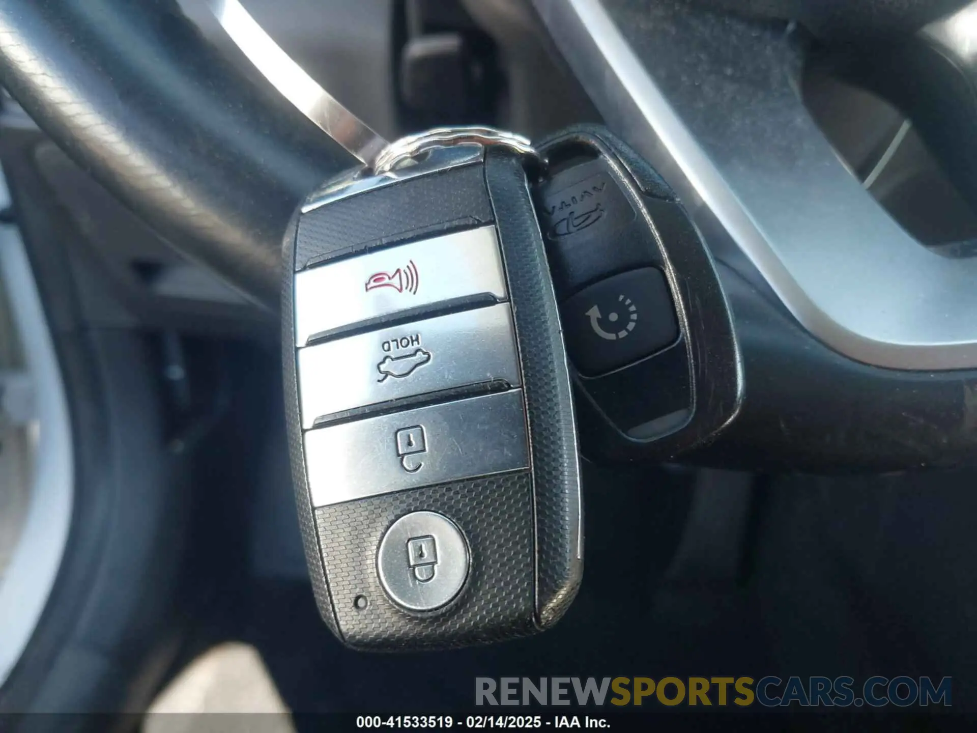 11 fotografías del automóvil dañado 5XXGT4L31KG347762 KIA OPTIMA 2019