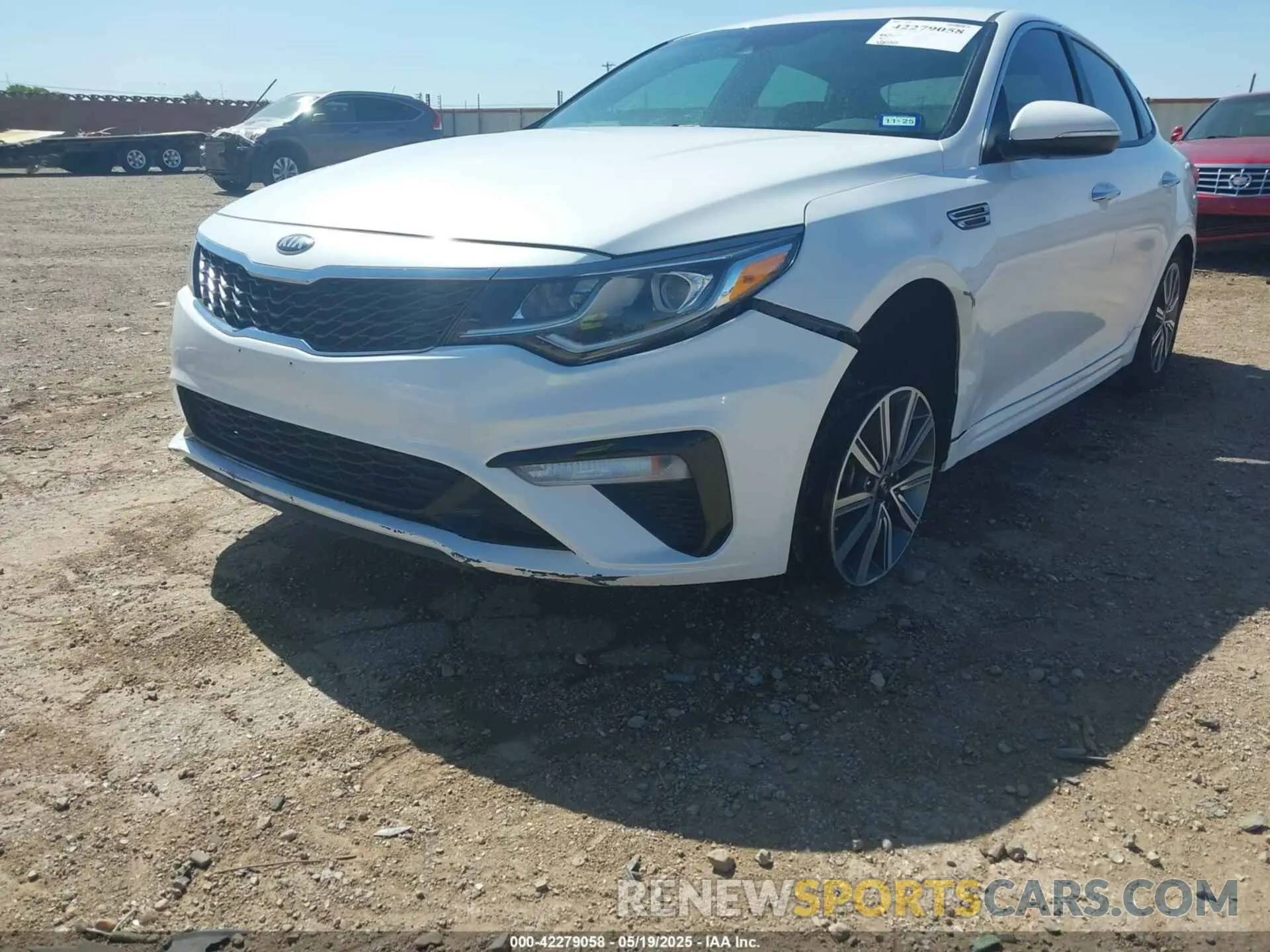 6 fotografías del automóvil dañado 5XXGT4L31KG356414 KIA OPTIMA 2019