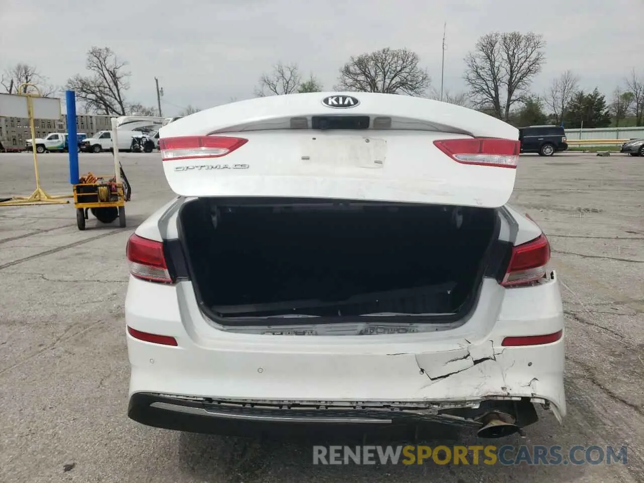 6 fotografías del automóvil dañado 5XXGT4L31KG357806 KIA OPTIMA 2019