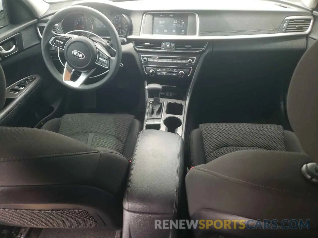 8 fotografías del automóvil dañado 5XXGT4L31KG357806 KIA OPTIMA 2019