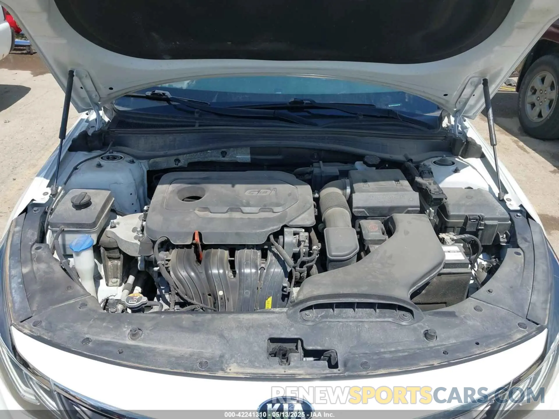 10 fotografías del automóvil dañado 5XXGT4L31KG364786 KIA OPTIMA 2019