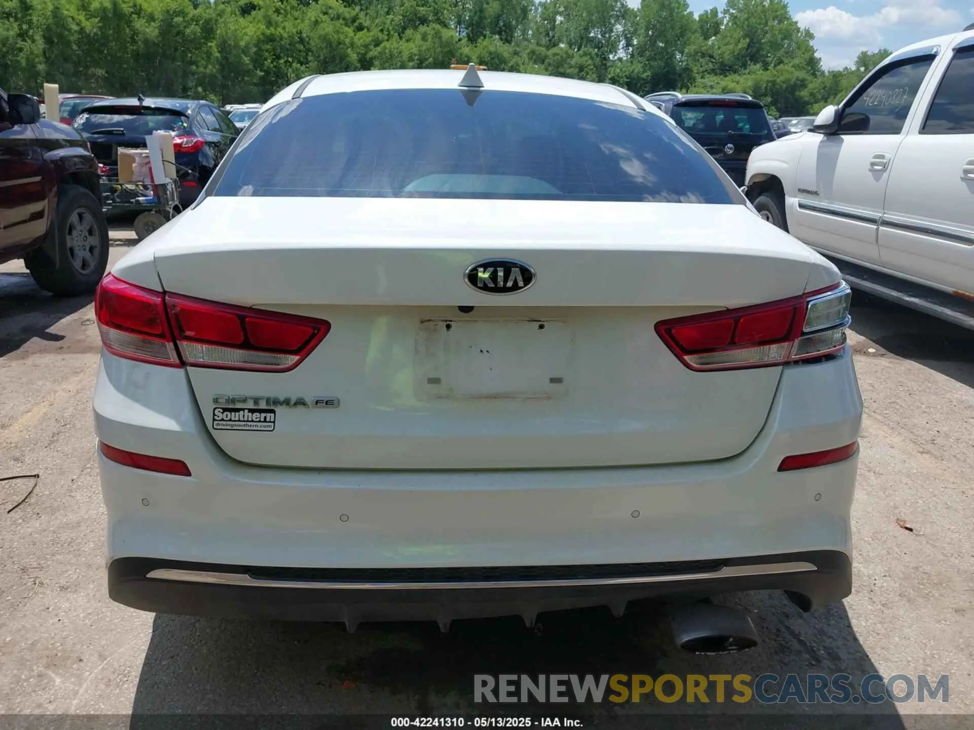 15 fotografías del automóvil dañado 5XXGT4L31KG364786 KIA OPTIMA 2019