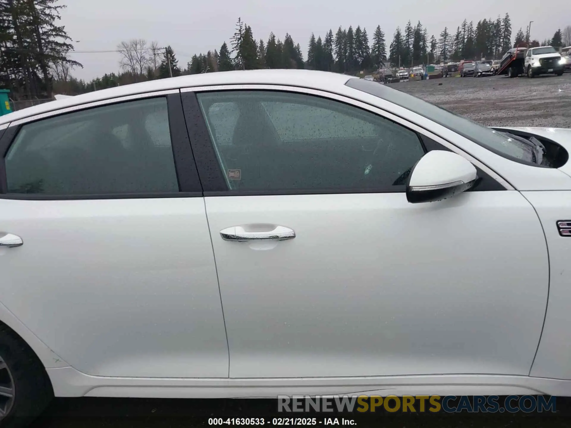14 fotografías del automóvil dañado 5XXGT4L31KG366263 KIA OPTIMA 2019