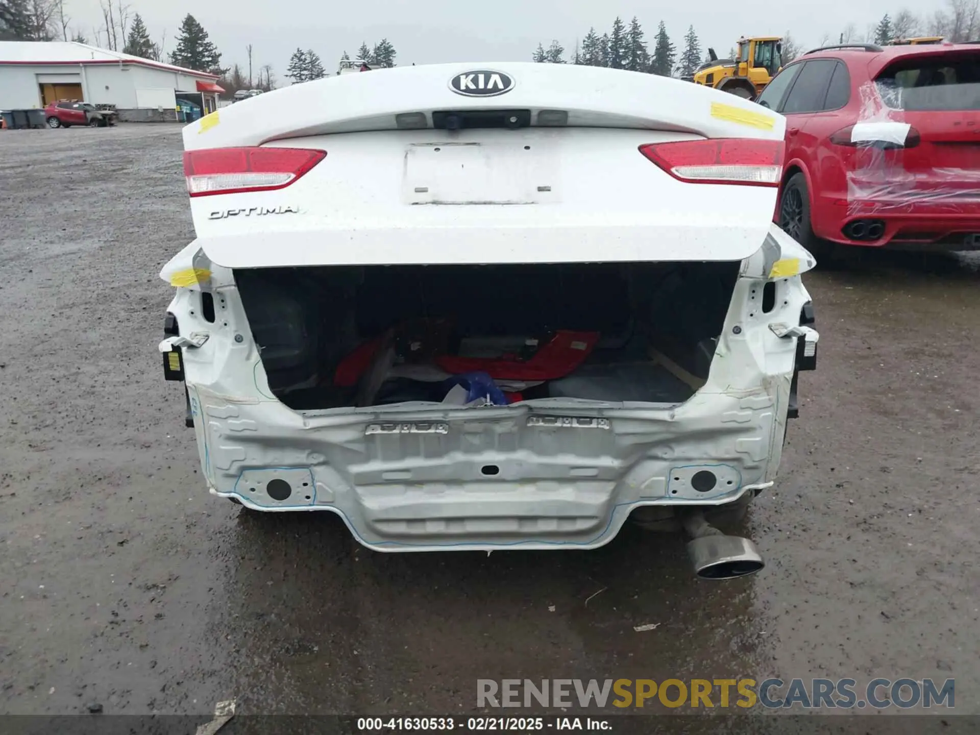 17 fotografías del automóvil dañado 5XXGT4L31KG366263 KIA OPTIMA 2019