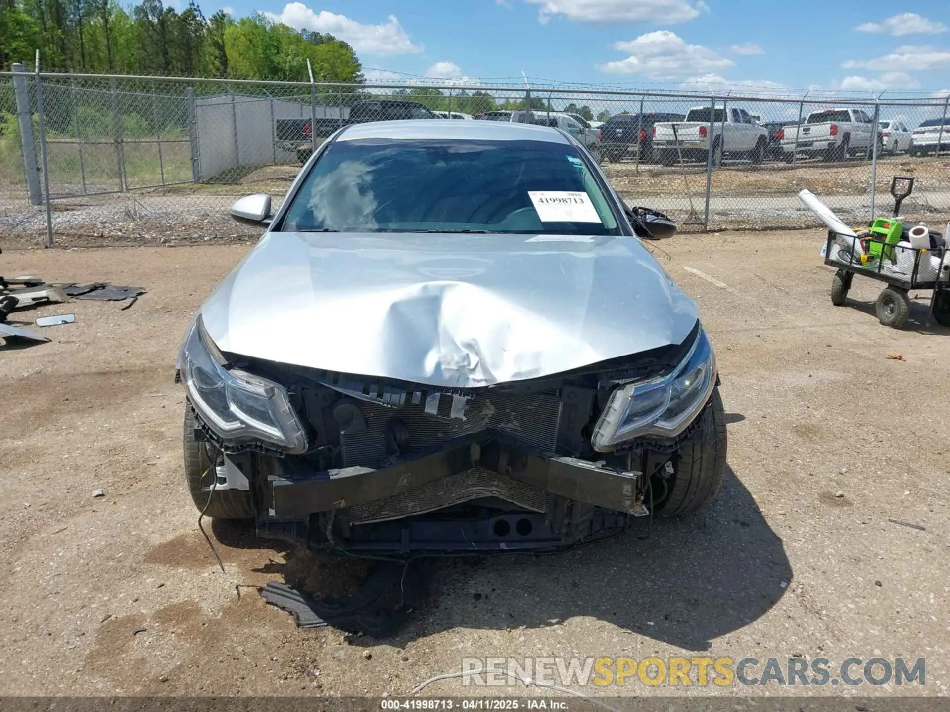 13 fotografías del automóvil dañado 5XXGT4L32KG282081 KIA OPTIMA 2019