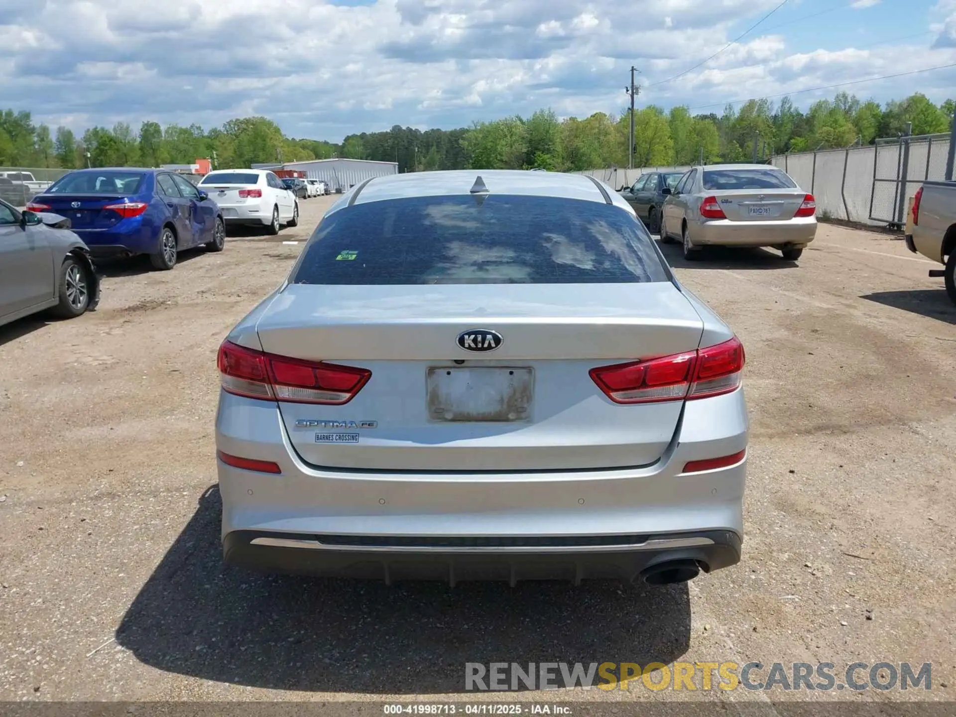 17 fotografías del automóvil dañado 5XXGT4L32KG282081 KIA OPTIMA 2019