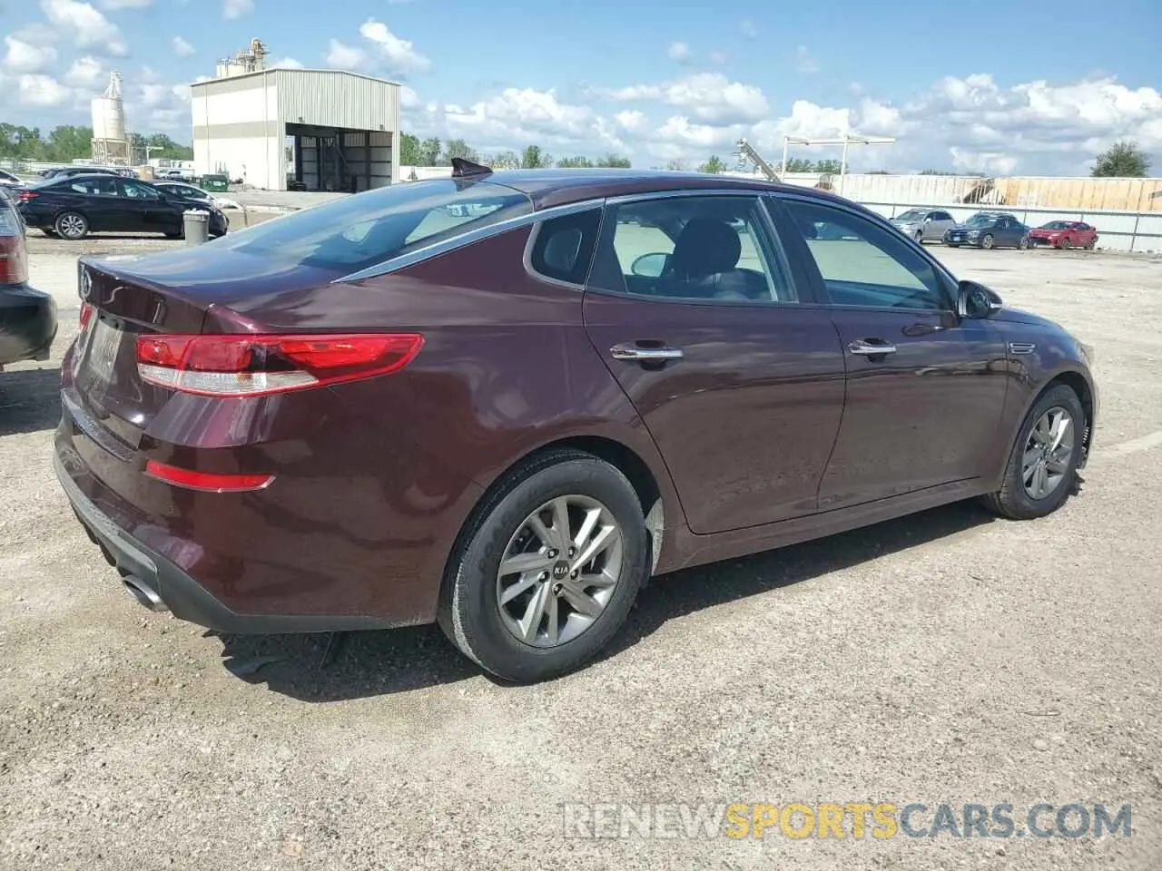 3 fotografías del automóvil dañado 5XXGT4L32KG286289 KIA OPTIMA 2019