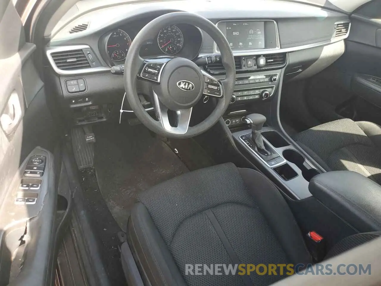 8 fotografías del automóvil dañado 5XXGT4L32KG286289 KIA OPTIMA 2019