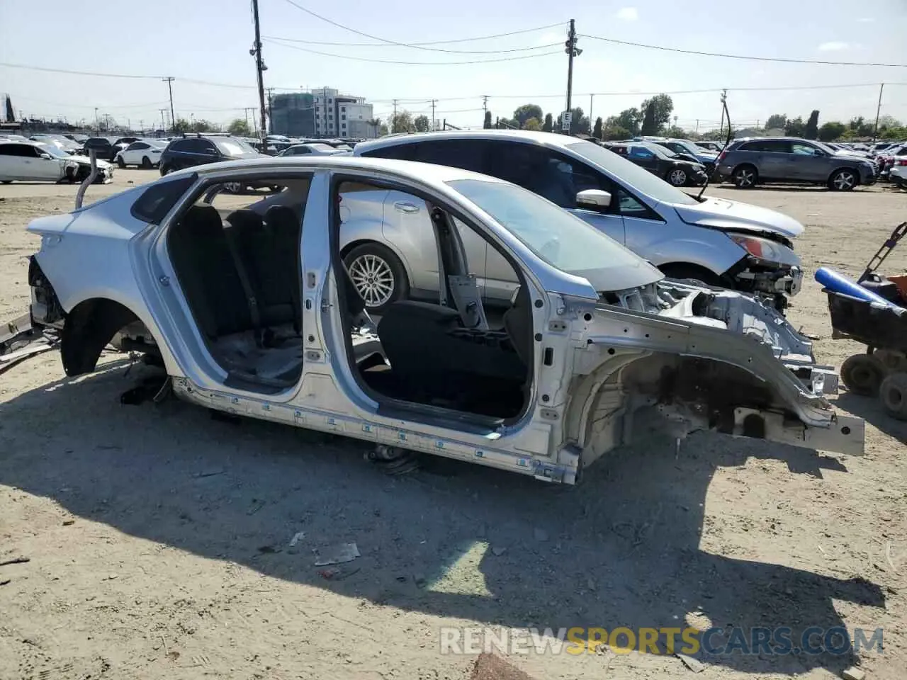 4 fotografías del automóvil dañado 5XXGT4L32KG369950 KIA OPTIMA 2019