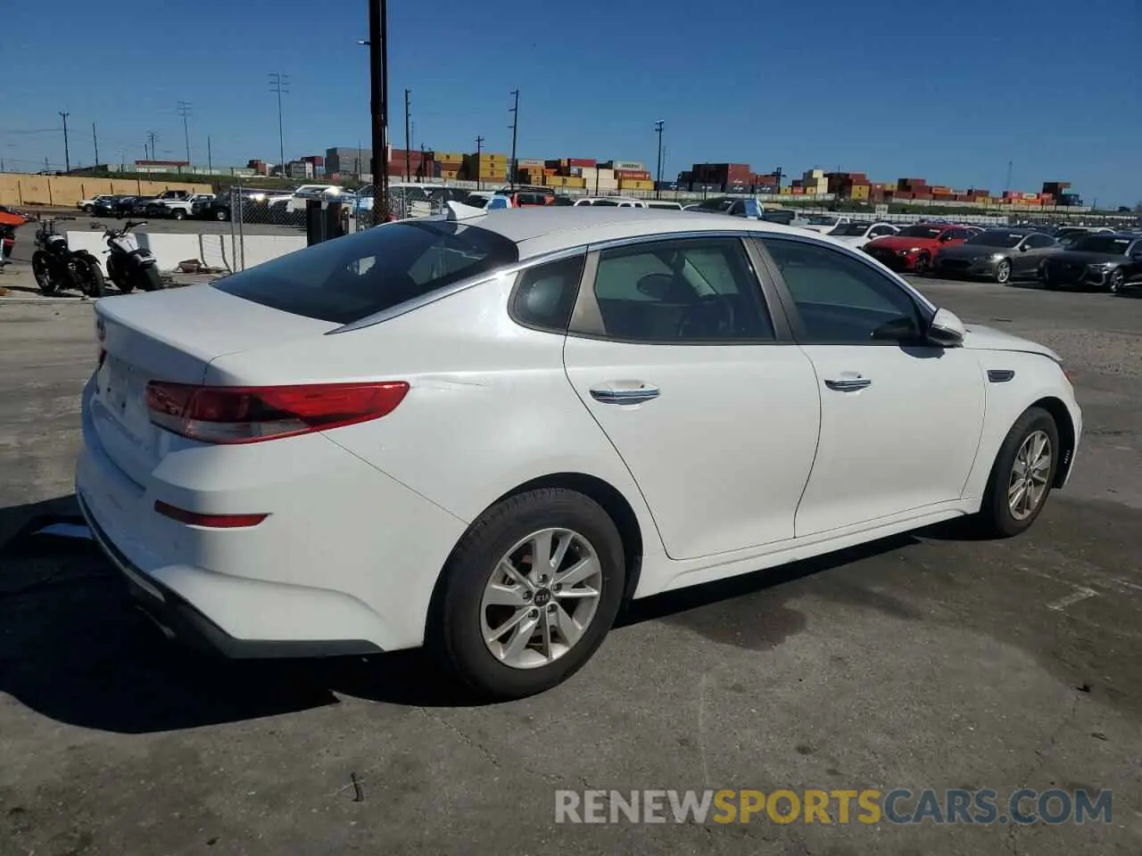3 fotografías del automóvil dañado 5XXGT4L33KG276399 KIA OPTIMA 2019