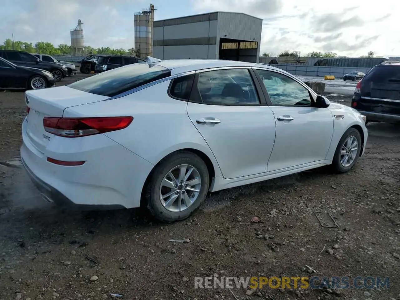 3 fotografías del automóvil dañado 5XXGT4L33KG278394 KIA OPTIMA 2019