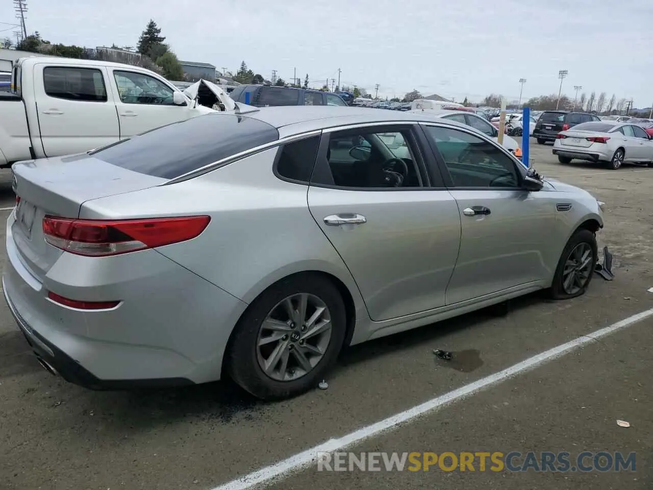 3 fotografías del automóvil dañado 5XXGT4L33KG297222 KIA OPTIMA 2019