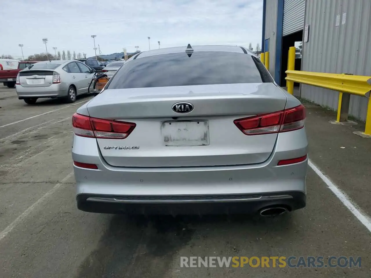 6 fotografías del automóvil dañado 5XXGT4L33KG297222 KIA OPTIMA 2019