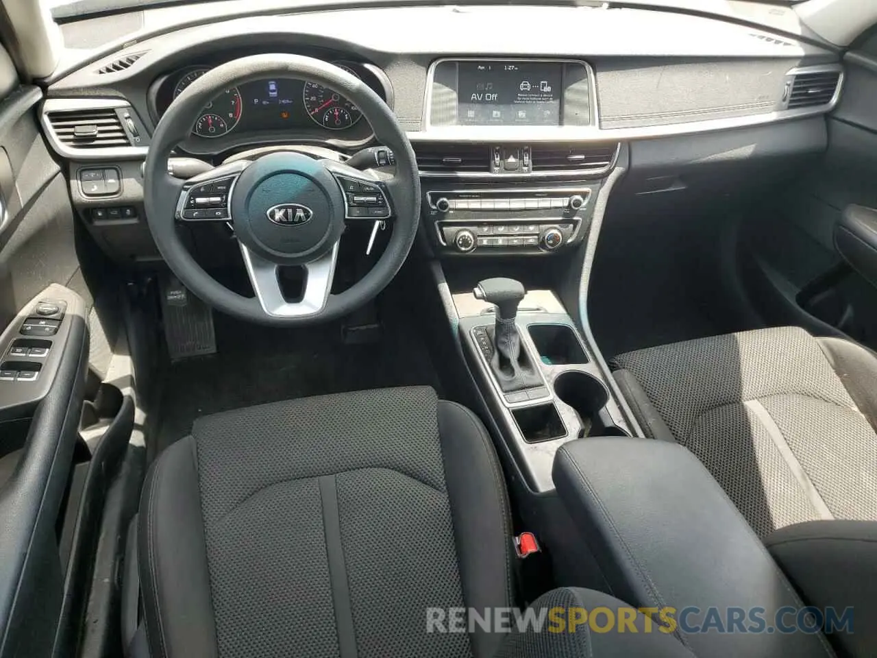 8 fotografías del automóvil dañado 5XXGT4L33KG316996 KIA OPTIMA 2019