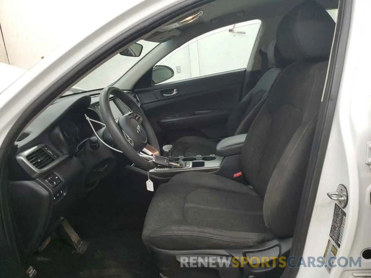7 fotografías del automóvil dañado 5XXGT4L33KG323303 KIA OPTIMA 2019