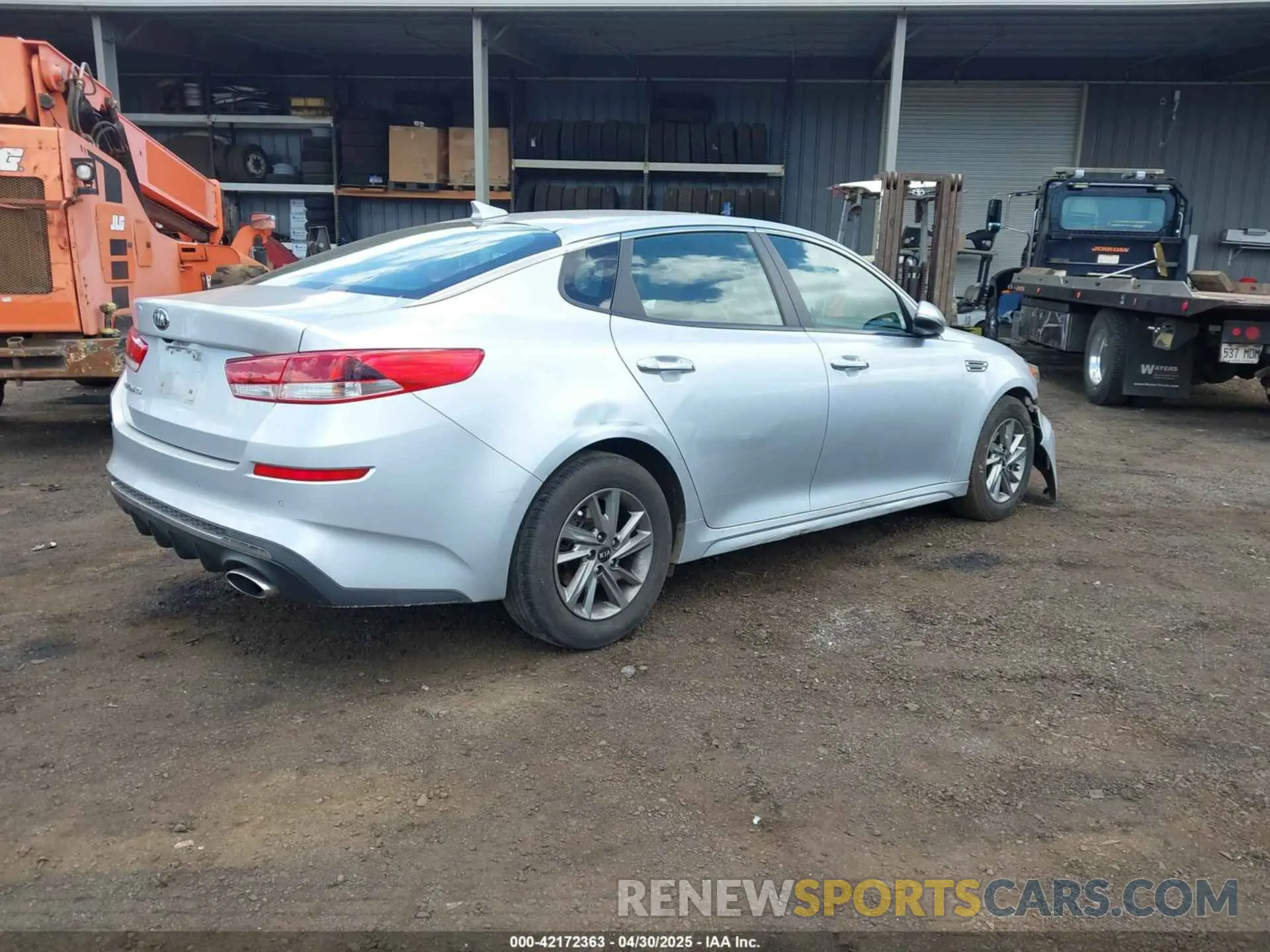 4 fotografías del automóvil dañado 5XXGT4L33KG328565 KIA OPTIMA 2019