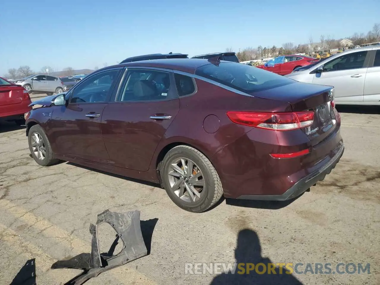 2 fotografías del automóvil dañado 5XXGT4L33KG337671 KIA OPTIMA 2019