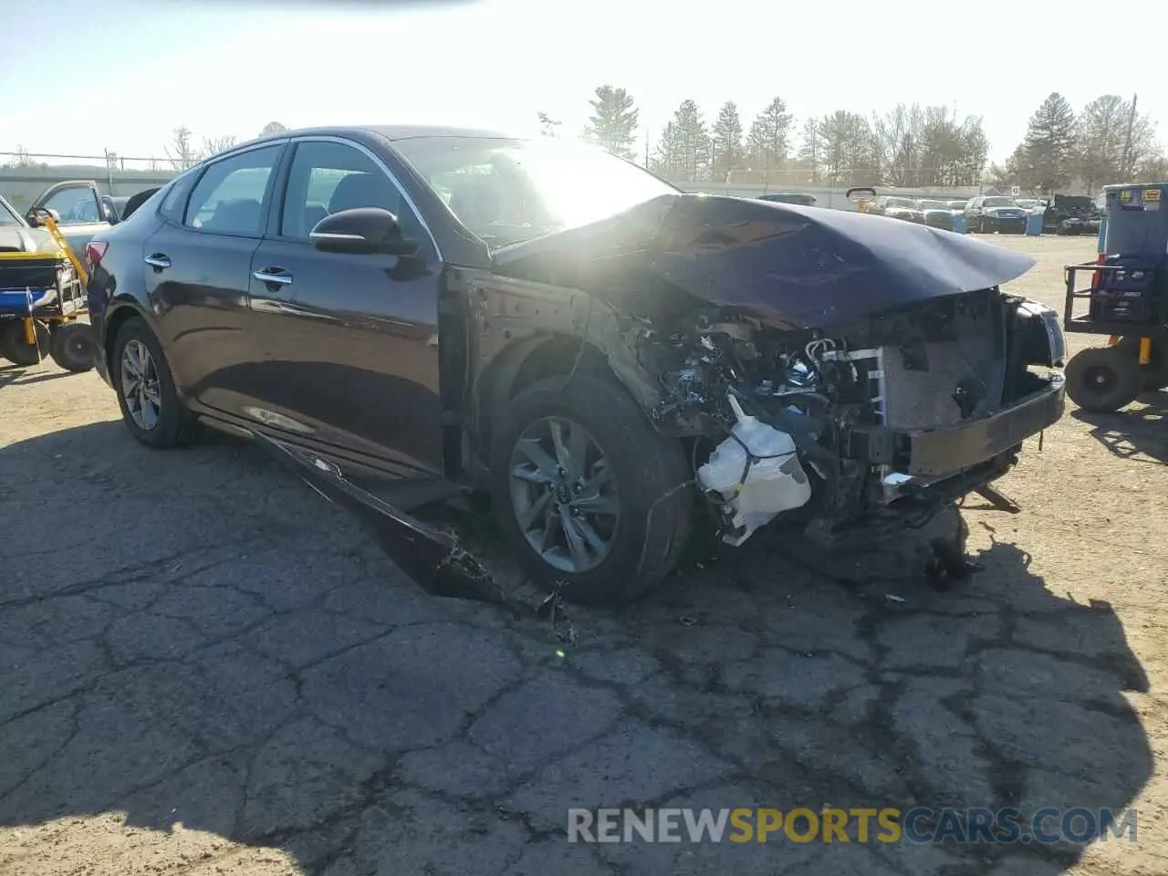 4 fotografías del automóvil dañado 5XXGT4L33KG337671 KIA OPTIMA 2019