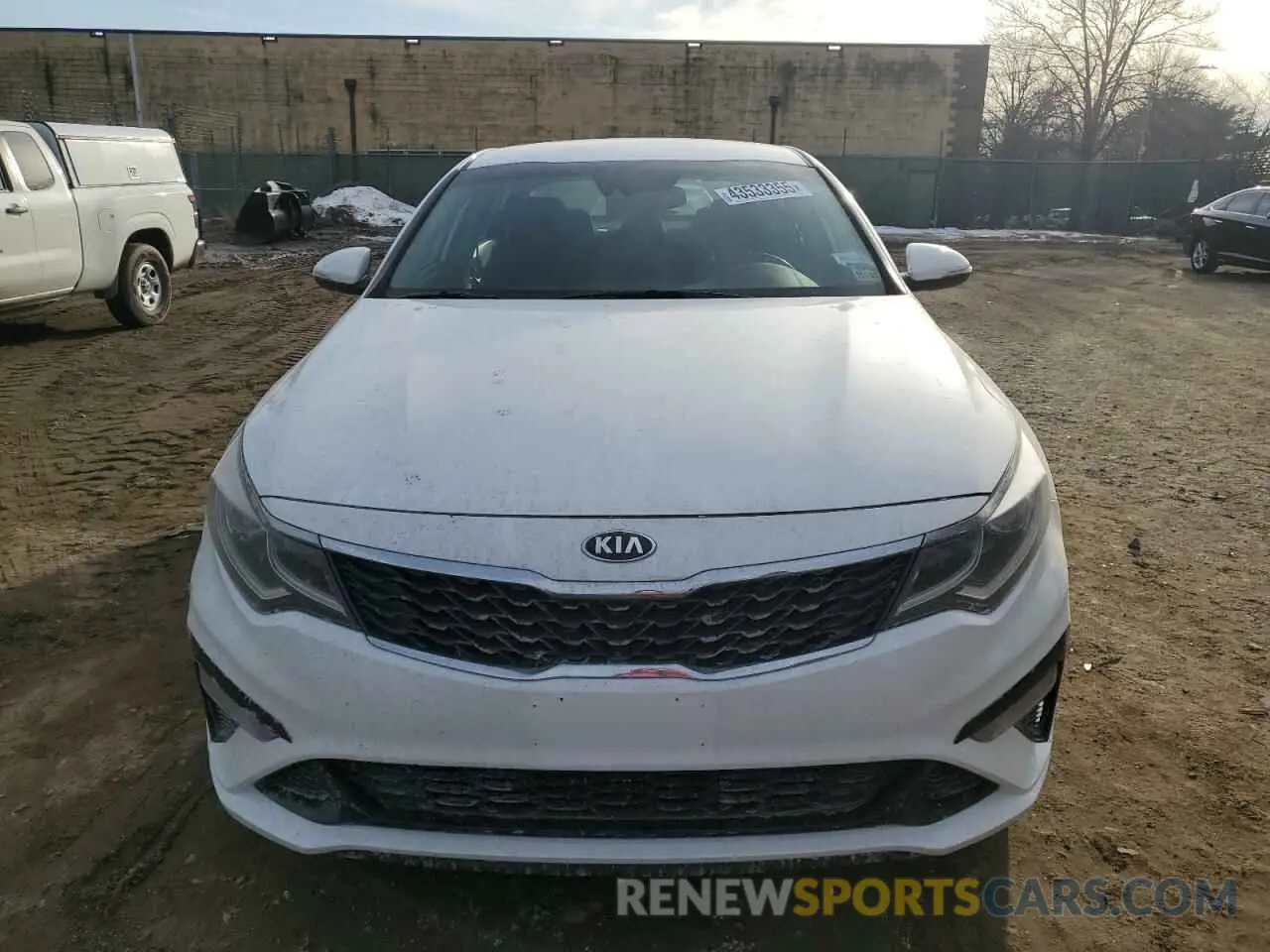 5 fotografías del automóvil dañado 5XXGT4L33KG350503 KIA OPTIMA 2019