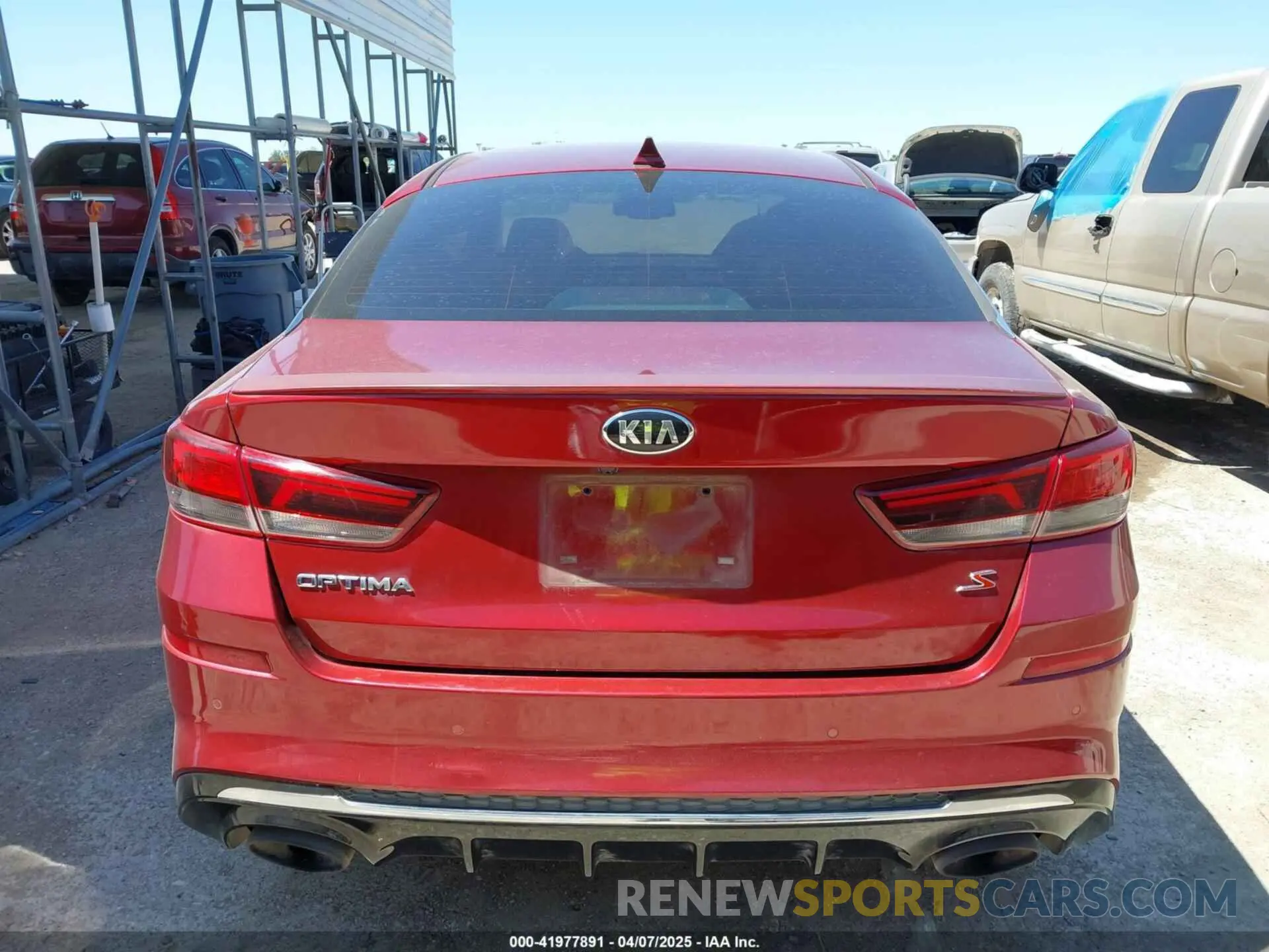 16 fotografías del automóvil dañado 5XXGT4L33KG360559 KIA OPTIMA 2019