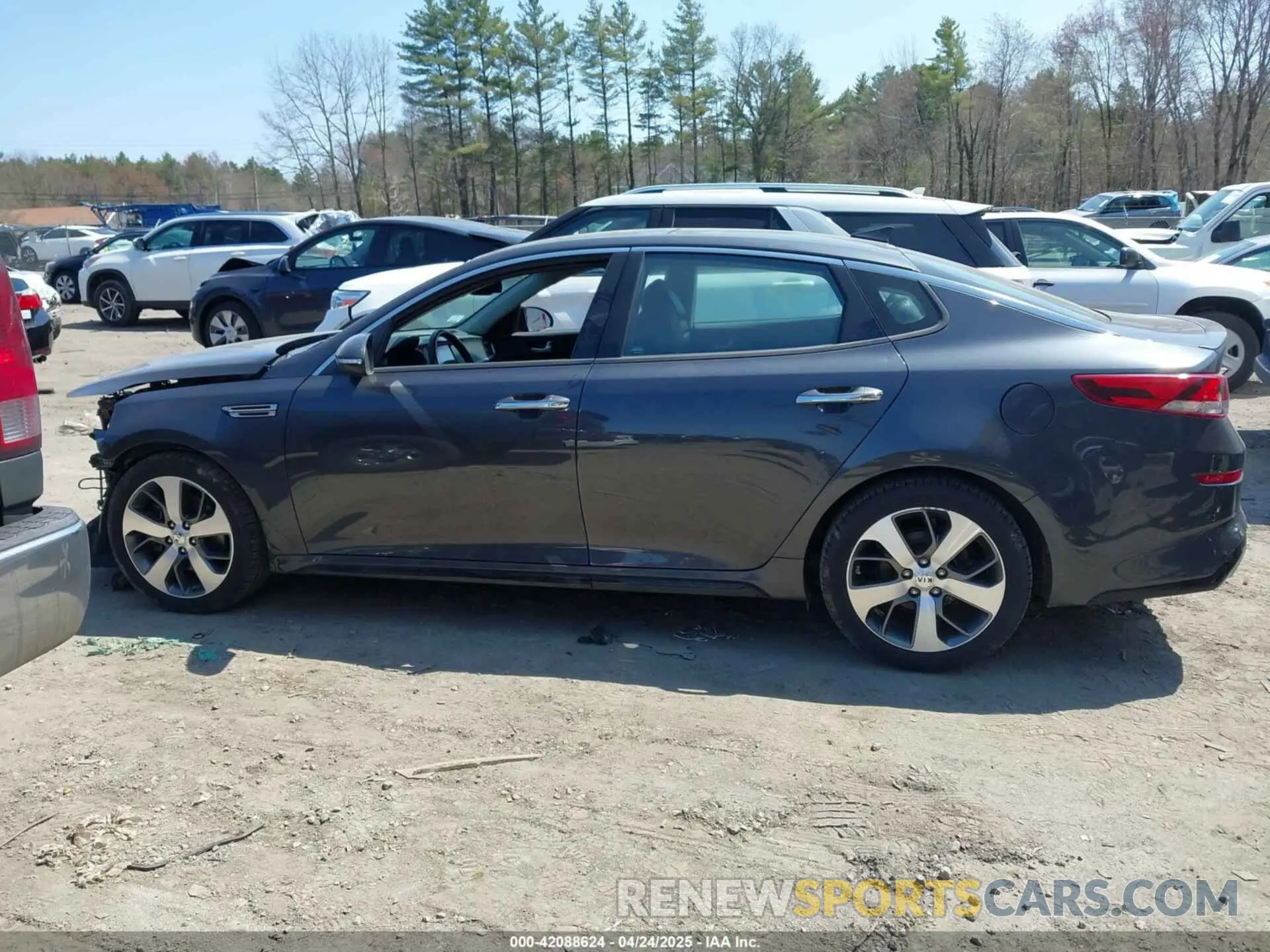 15 fotografías del automóvil dañado 5XXGT4L34KG302976 KIA OPTIMA 2019
