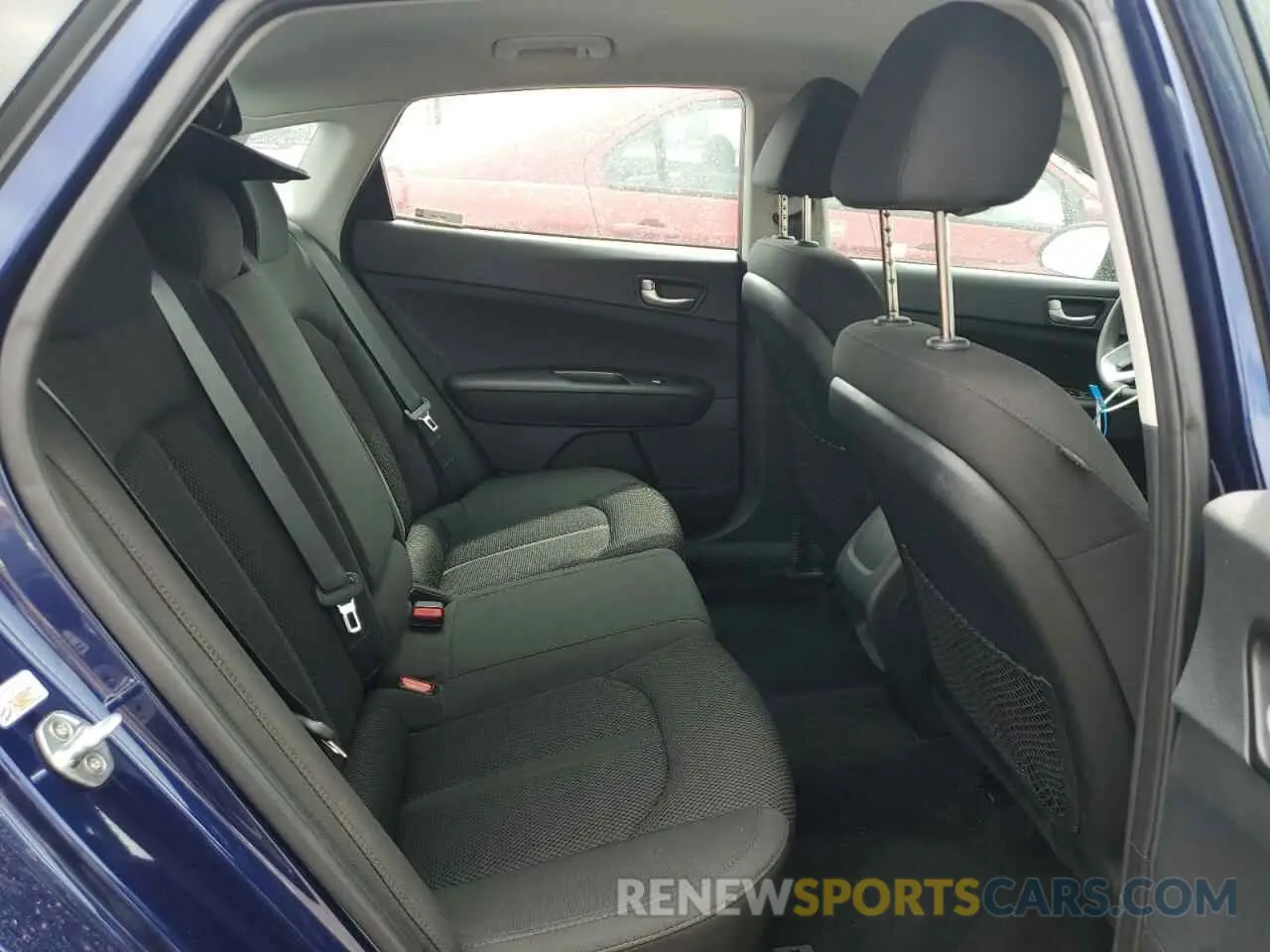 10 fotografías del automóvil dañado 5XXGT4L34KG304212 KIA OPTIMA 2019