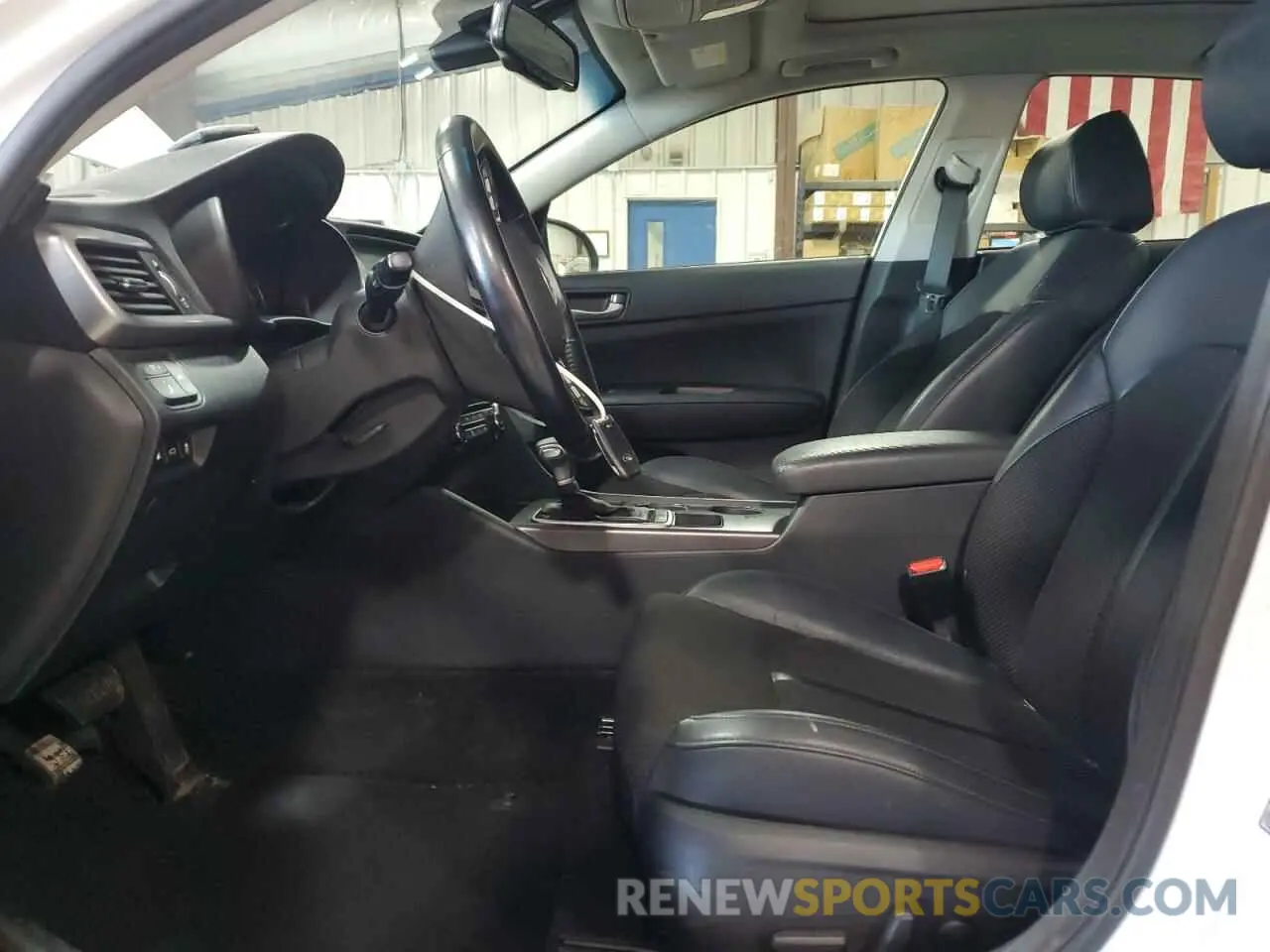 7 fotografías del automóvil dañado 5XXGT4L34KG307028 KIA OPTIMA 2019
