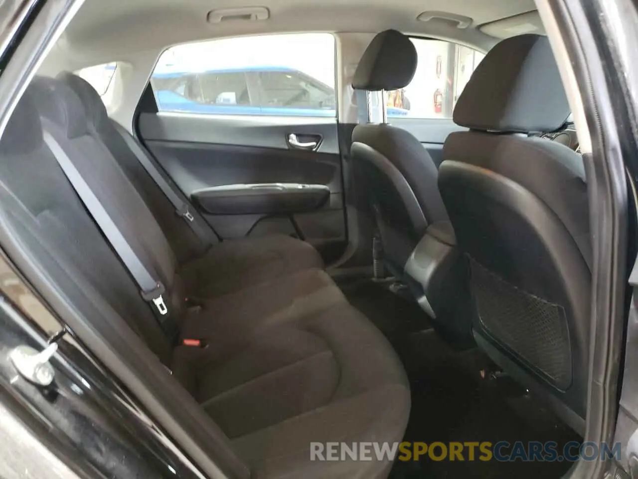10 fotografías del automóvil dañado 5XXGT4L34KG337565 KIA OPTIMA 2019