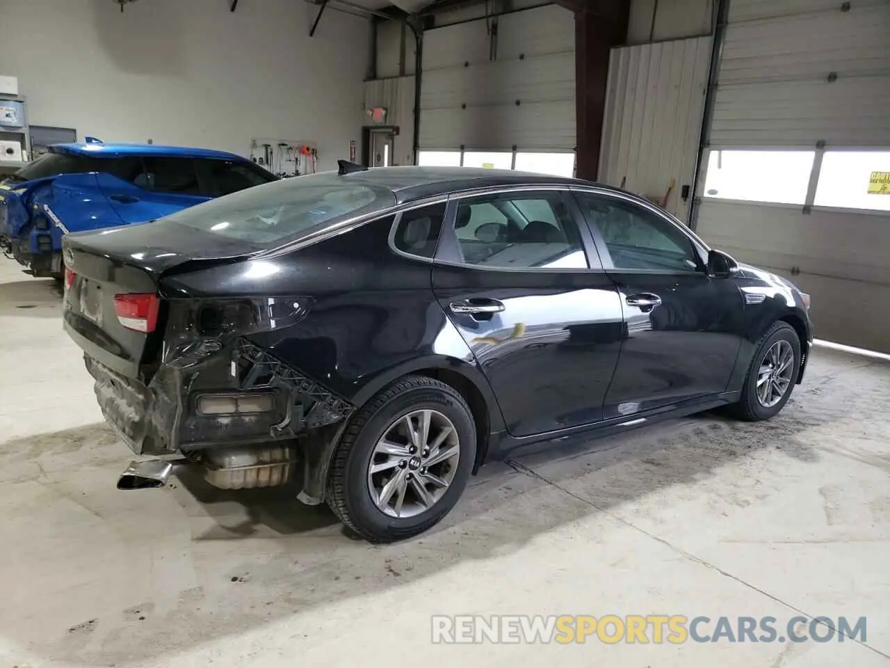 3 fotografías del automóvil dañado 5XXGT4L34KG337565 KIA OPTIMA 2019