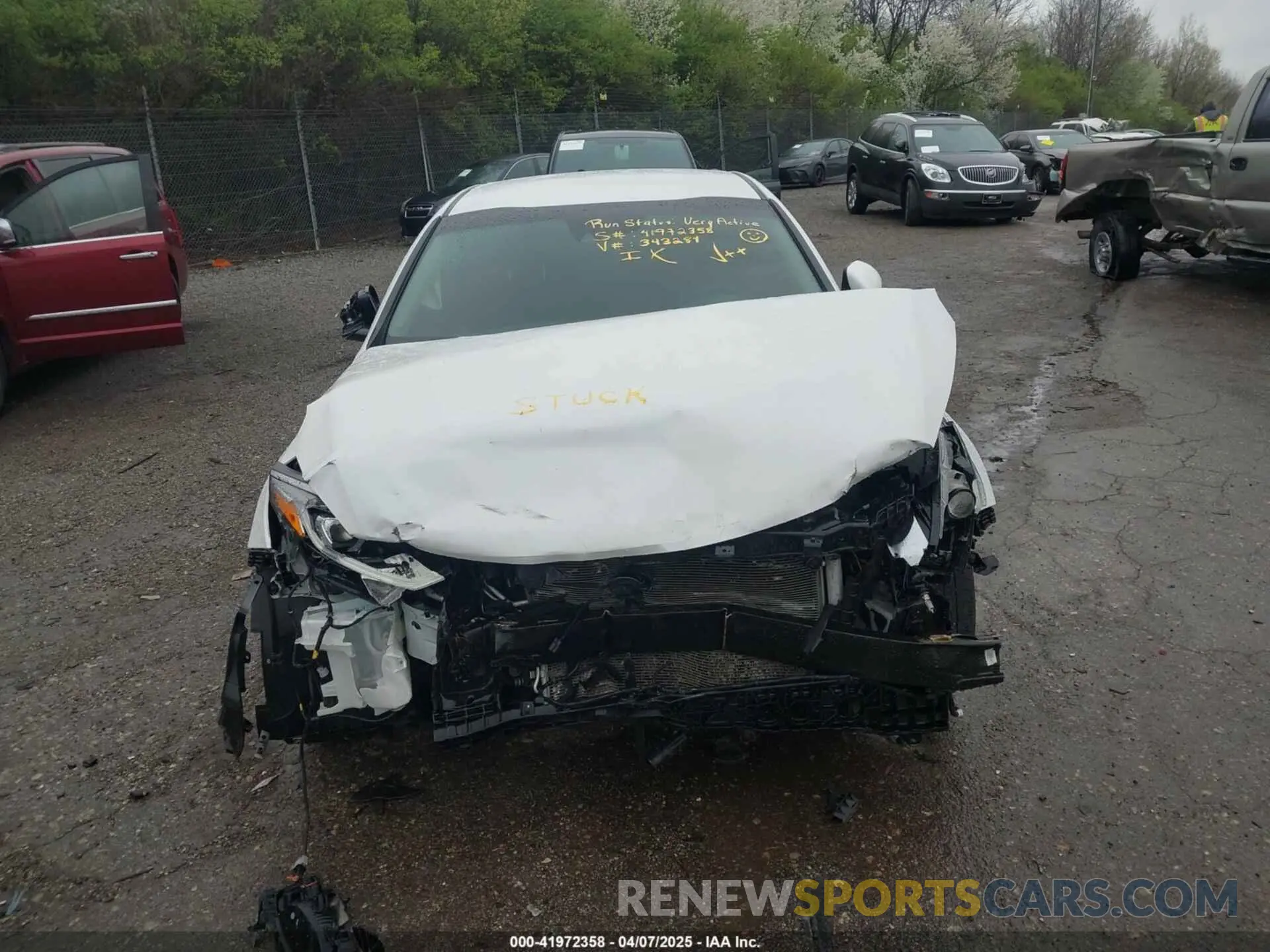 12 fotografías del automóvil dañado 5XXGT4L34KG343284 KIA OPTIMA 2019