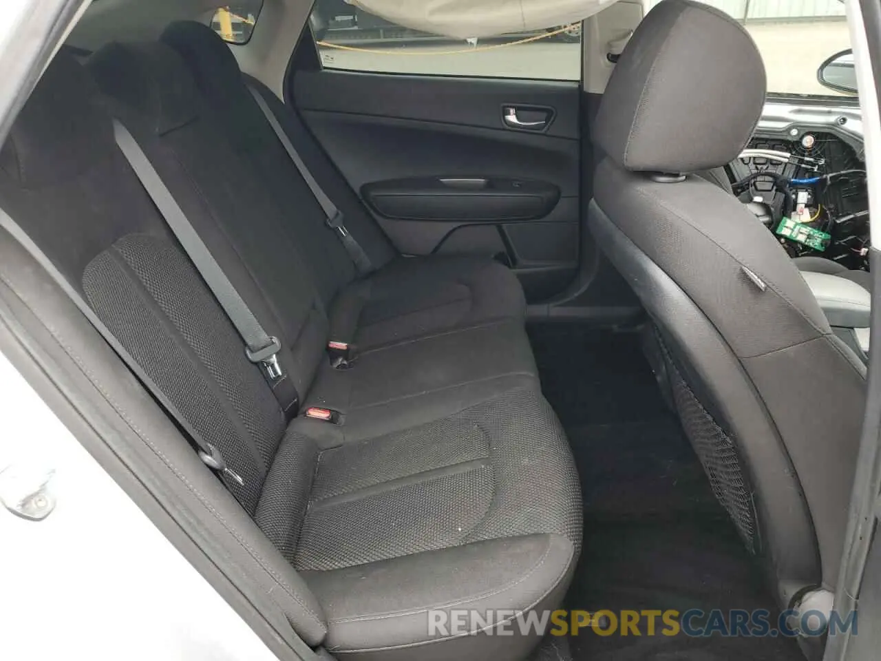 10 fotografías del automóvil dañado 5XXGT4L34KG348873 KIA OPTIMA 2019
