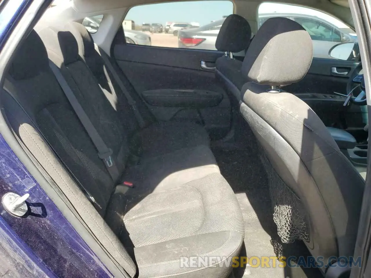 10 fotografías del automóvil dañado 5XXGT4L34KG350946 KIA OPTIMA 2019