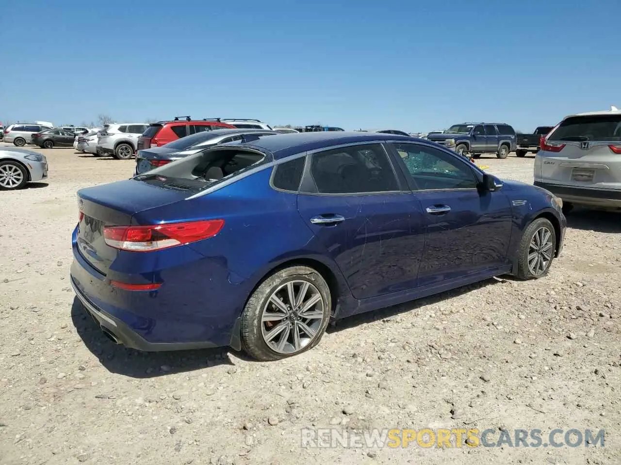 3 fotografías del automóvil dañado 5XXGT4L34KG350946 KIA OPTIMA 2019
