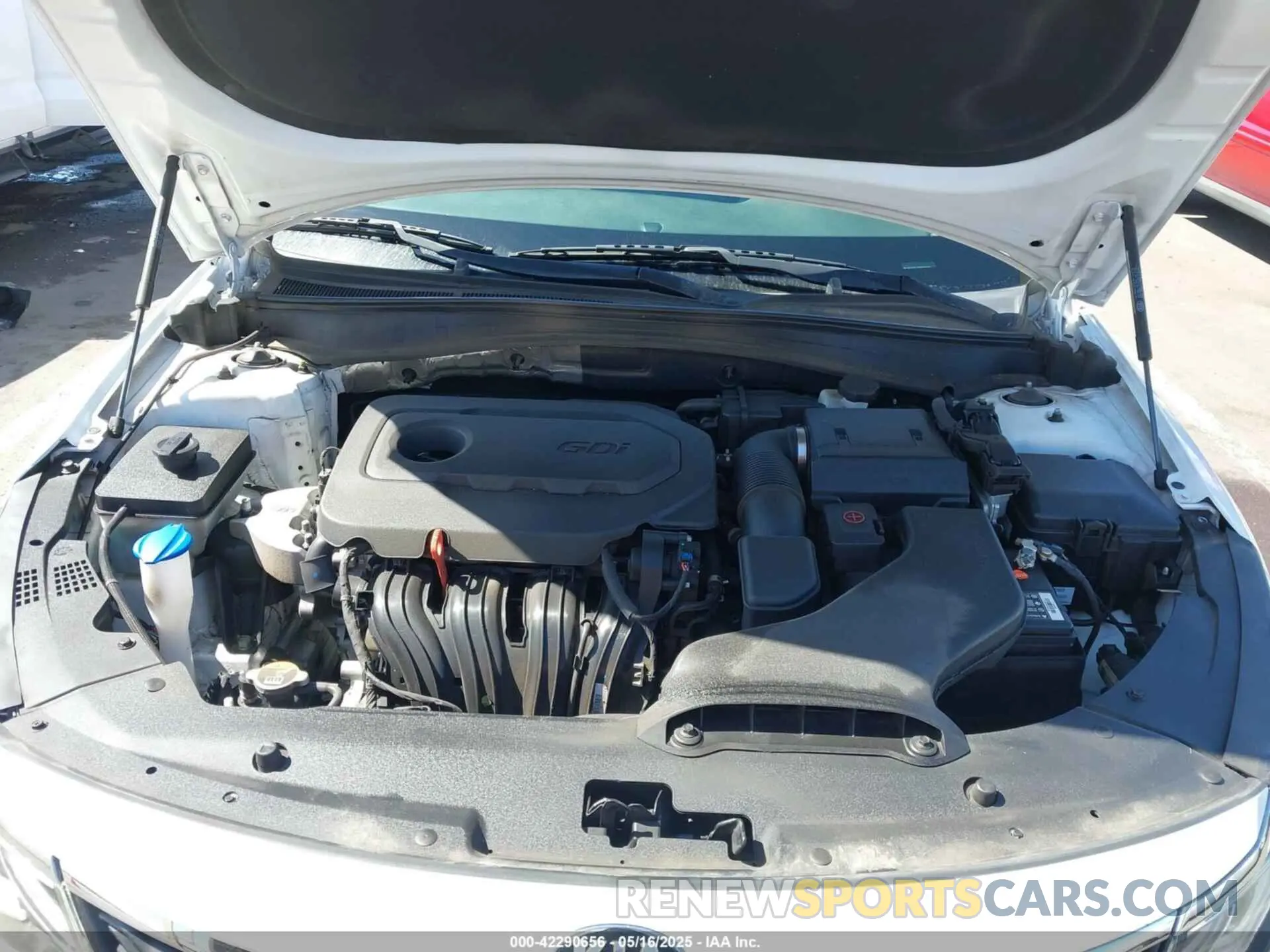 10 fotografías del automóvil dañado 5XXGT4L34KG364135 KIA OPTIMA 2019