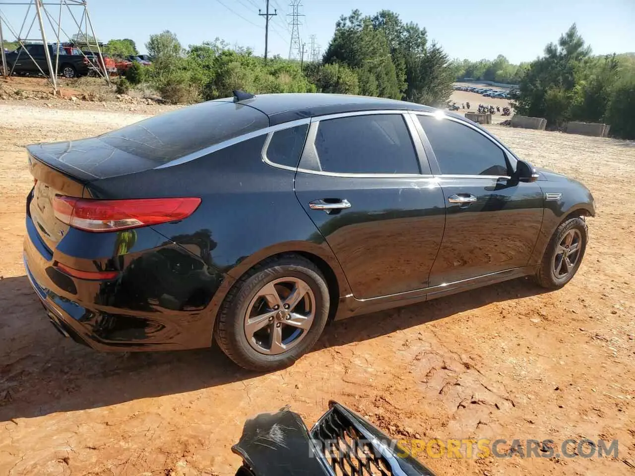 3 fotografías del automóvil dañado 5XXGT4L35KG290854 KIA OPTIMA 2019