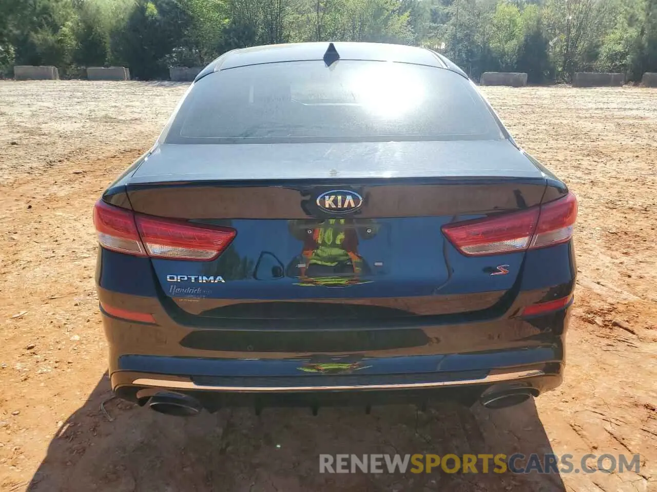 6 fotografías del automóvil dañado 5XXGT4L35KG290854 KIA OPTIMA 2019
