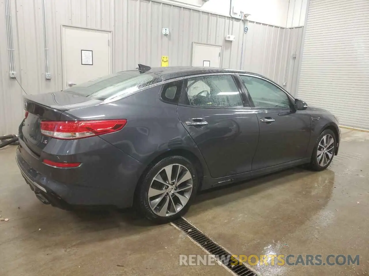 3 fotografías del automóvil dañado 5XXGT4L35KG291082 KIA OPTIMA 2019