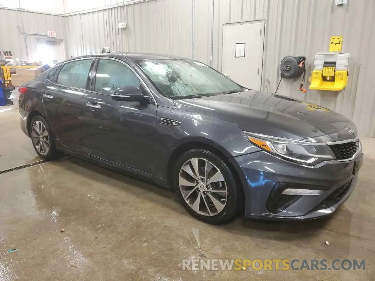 4 fotografías del automóvil dañado 5XXGT4L35KG291082 KIA OPTIMA 2019