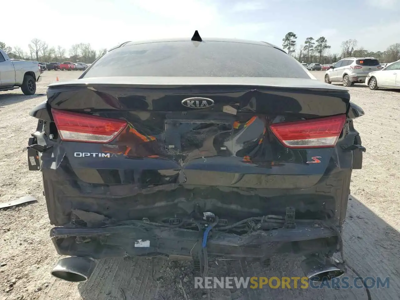 6 fotografías del automóvil dañado 5XXGT4L35KG295696 KIA OPTIMA 2019