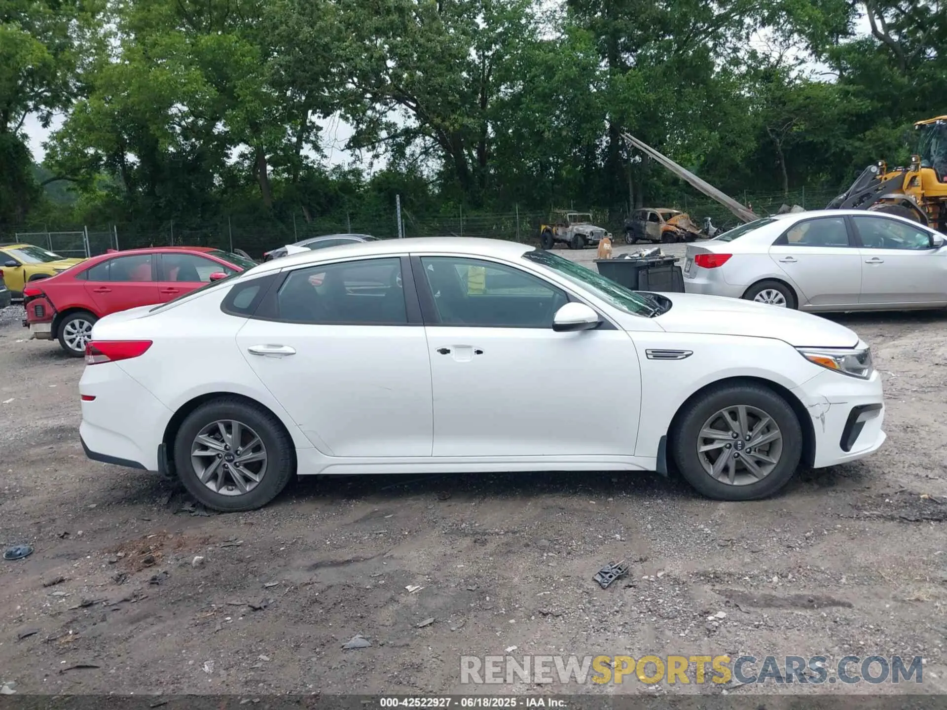 13 fotografías del automóvil dañado 5XXGT4L35KG305384 KIA OPTIMA 2019