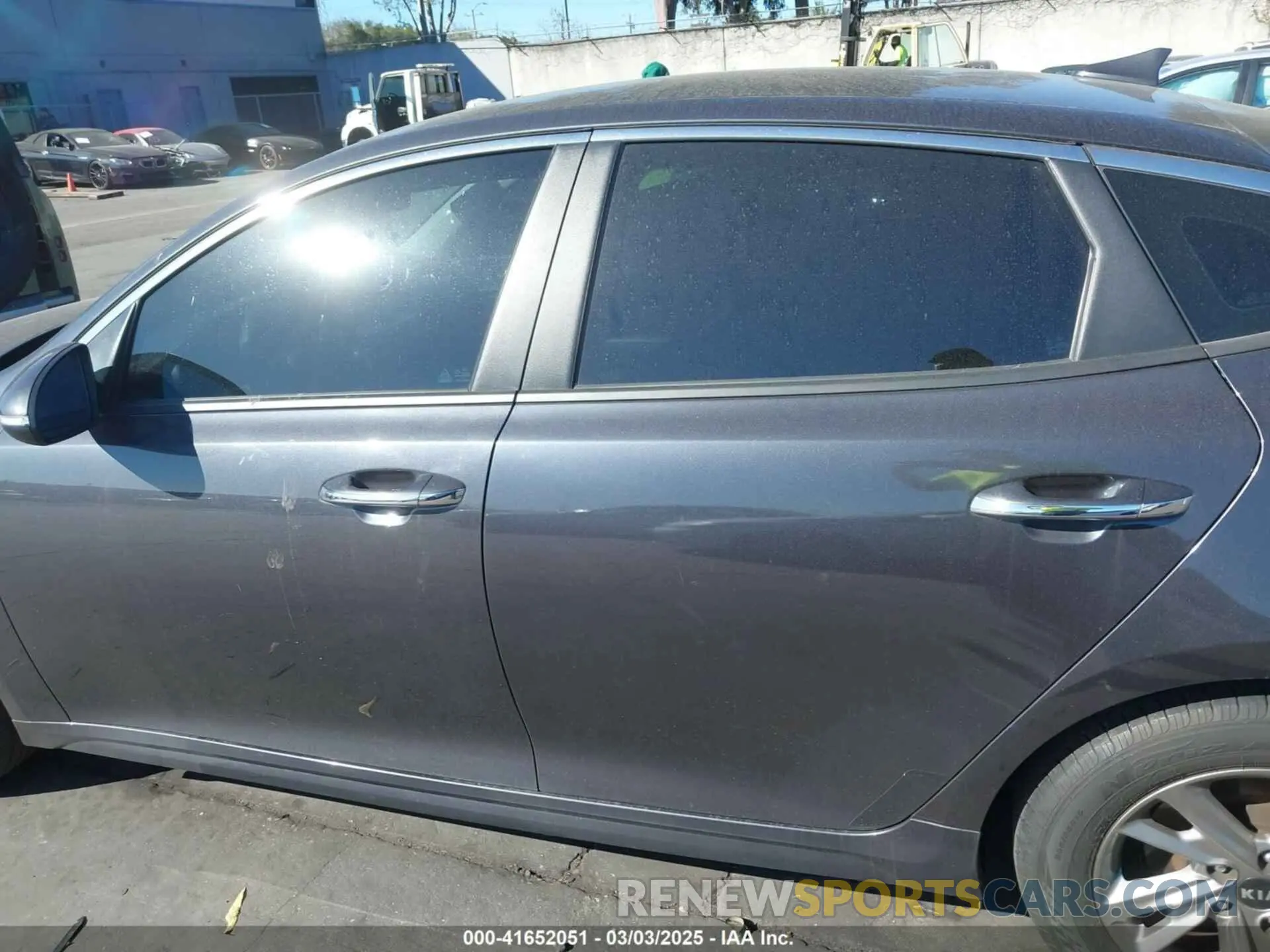 15 fotografías del automóvil dañado 5XXGT4L35KG319687 KIA OPTIMA 2019
