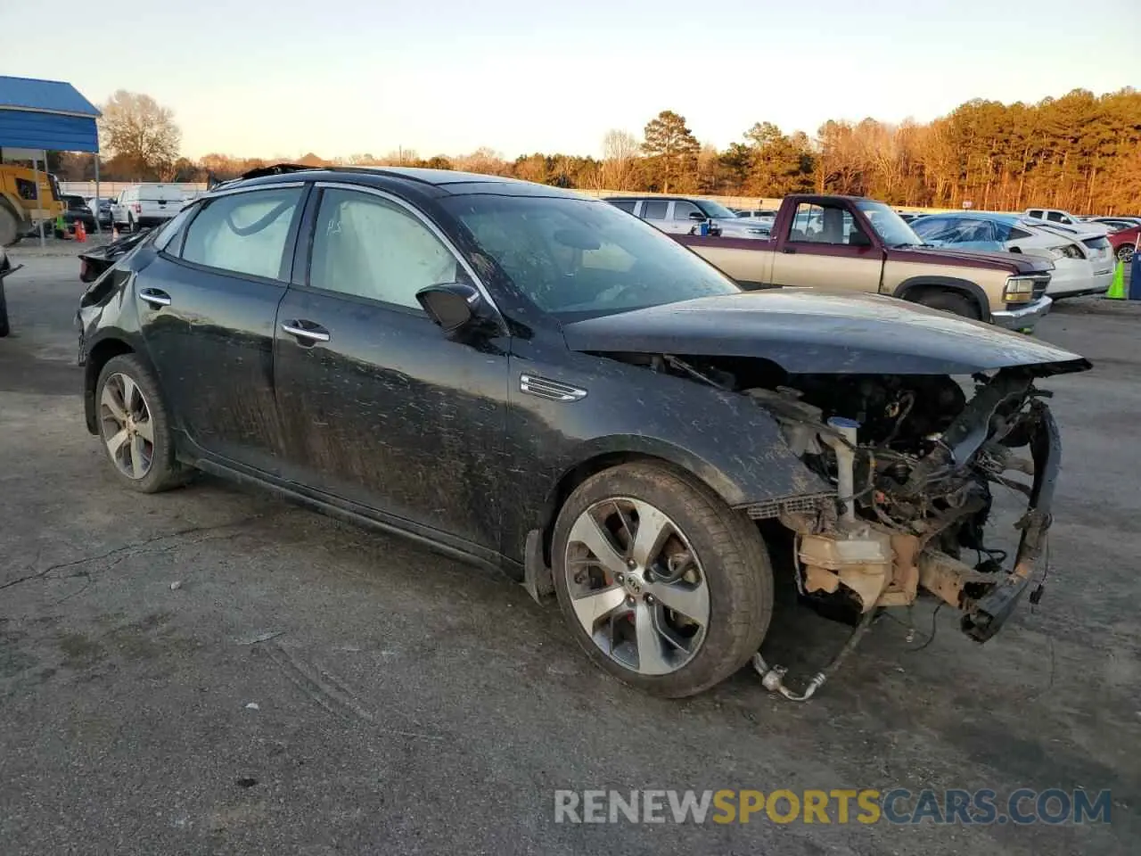 4 fotografías del automóvil dañado 5XXGT4L35KG322931 KIA OPTIMA 2019