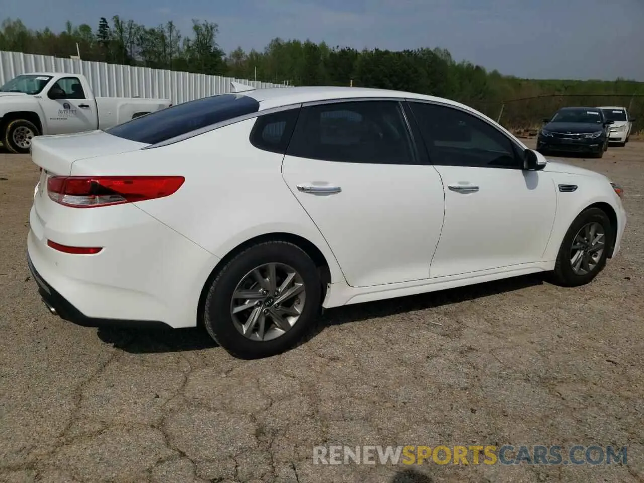 3 fotografías del automóvil dañado 5XXGT4L35KG332634 KIA OPTIMA 2019