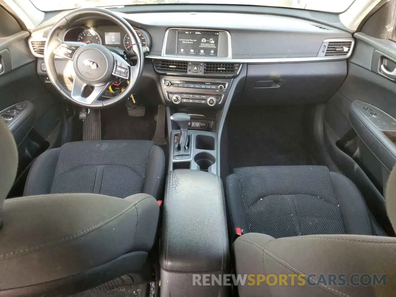 8 fotografías del automóvil dañado 5XXGT4L35KG335470 KIA OPTIMA 2019
