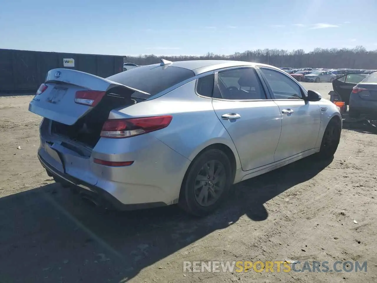 3 fotografías del automóvil dañado 5XXGT4L35KG336361 KIA OPTIMA 2019