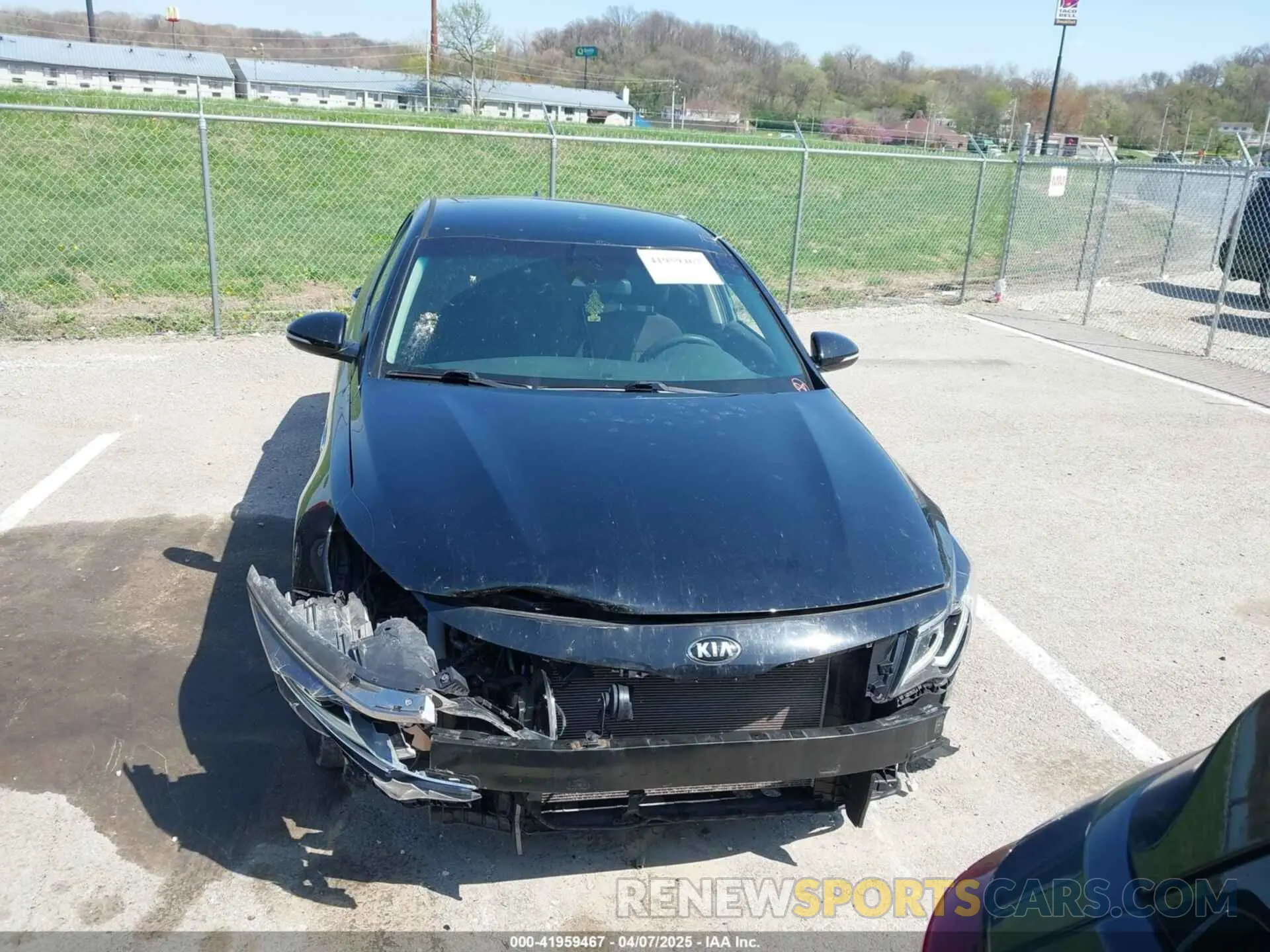 12 fotografías del automóvil dañado 5XXGT4L35KG339681 KIA OPTIMA 2019