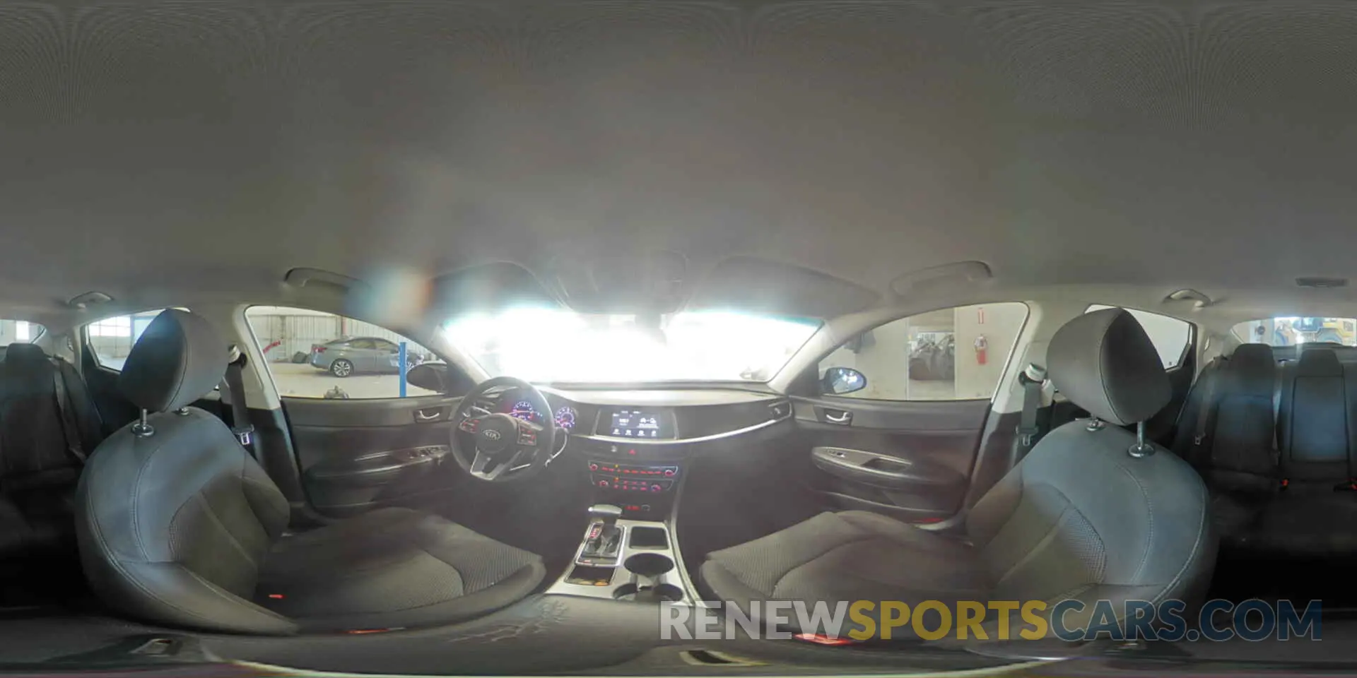 13 fotografías del automóvil dañado 5XXGT4L35KG341642 KIA OPTIMA 2019